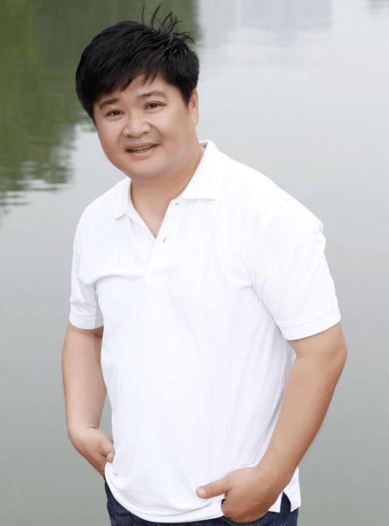 他演话剧出道,考上北影和黄磊当同学,出道多年还是演配角_闾汉彪