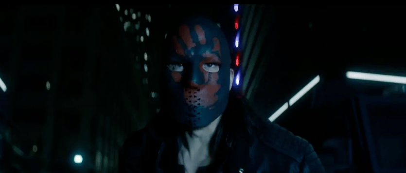 他们以"红掌印"为暗号,每个人都带着面具,其中还有一些能力超强的战士