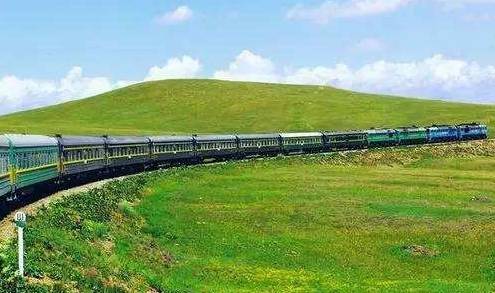 中国最“幸福”的火车，跨越四季途径三国，一周只有一趟！
