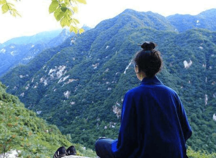 終南山上的隱士選擇修道實為逃避一場大雪見真相