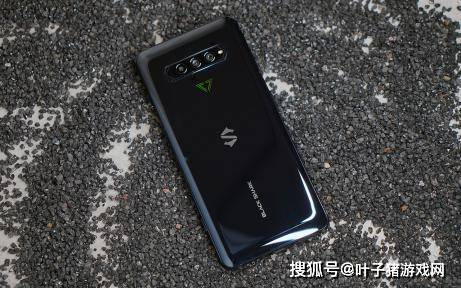 利器|怪兽级游戏利器君临天下 黑鲨4Pro游戏手机首发开箱评测