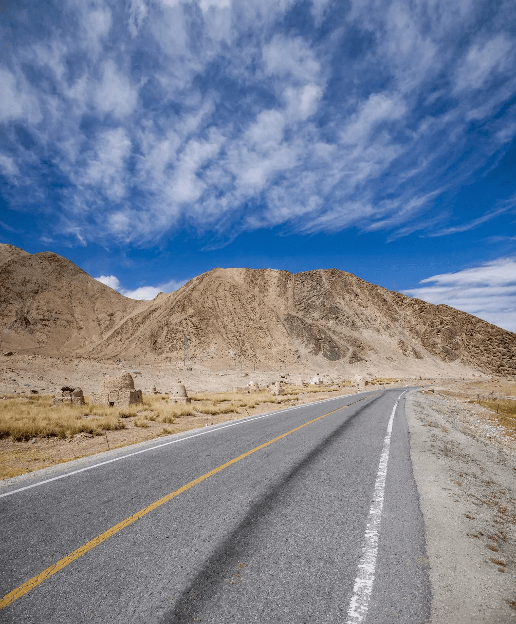 每个去过南疆的旅客，总是能在路途中，不停地发现惊喜