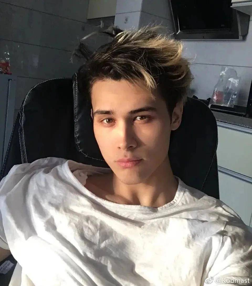 故意蓬头垢面,自曝黑料想被淘汰_利路修