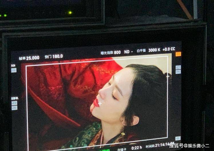 周也晒顾湘大婚造型照与龚俊马闻远席地坐毫无包袱-搜狐大视野-搜狐新闻