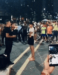 原创
雨刷器坏了,只好手动将就下,能省点钱就省点吧!