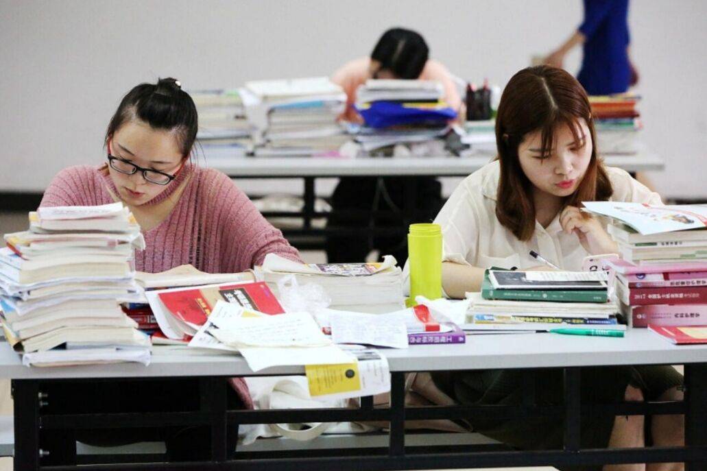 原创考研成绩出来后二三本学生成为黑马985学生去哪了