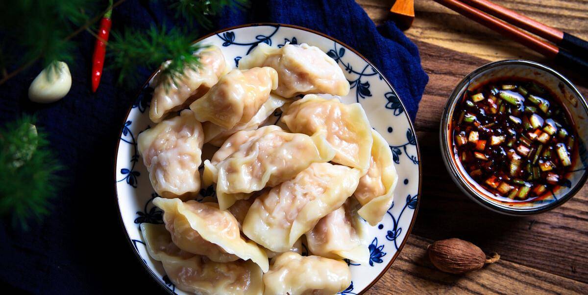 羊肉馅饺子怎么做好吃不膻 359436ec1ad74527bf39e79e76d6cd31.jpeg