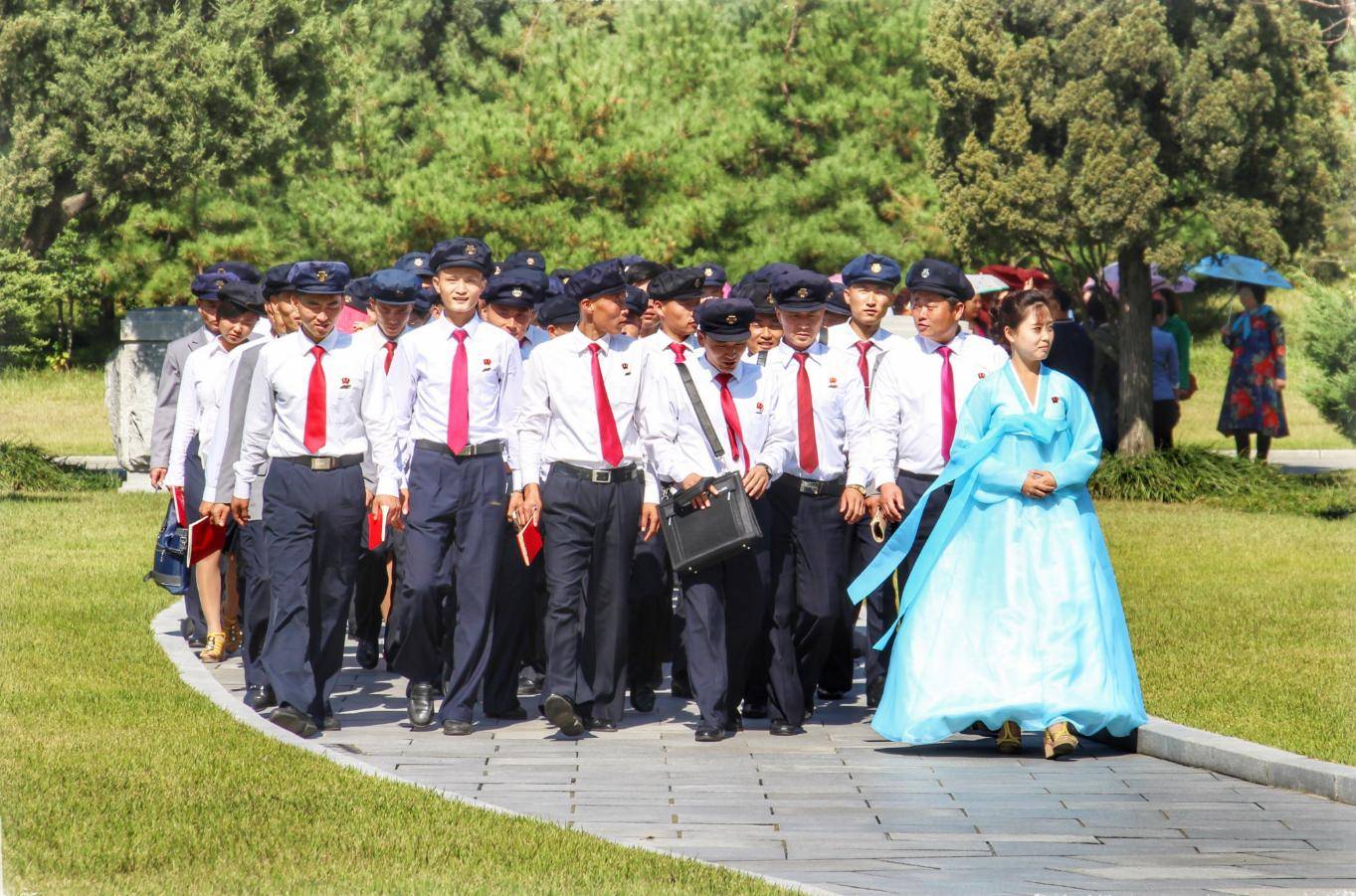 东北亚小铺掌柜揭秘平壤世界之最,难怪平壤户口"一纸堪比黄金"