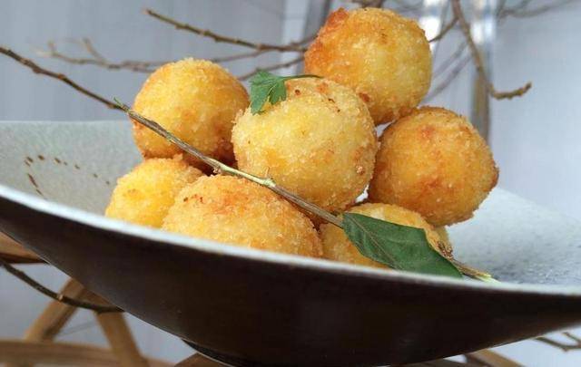 土豆的多种吃法怎么做 121754e066b54928b9491f6bbfe3d322.jpeg