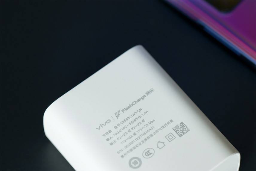 游戏|iQOO Z3评测：打造千元性价比新标杆