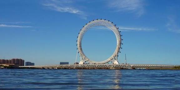 世界上最大的无轴摩天轮：高度达145米，就在我国山东