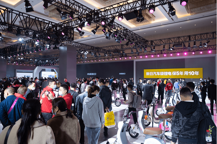 全新智驾体验升级新日电动车闪耀天津展探索引领城市出行未来