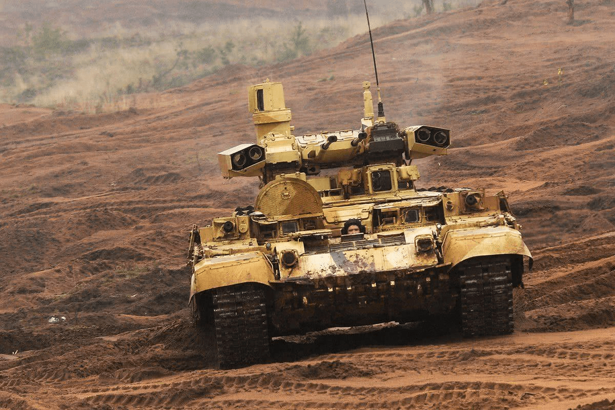 中国新型步战车亮相,将与99a坦克组成高低搭配,一起上高原