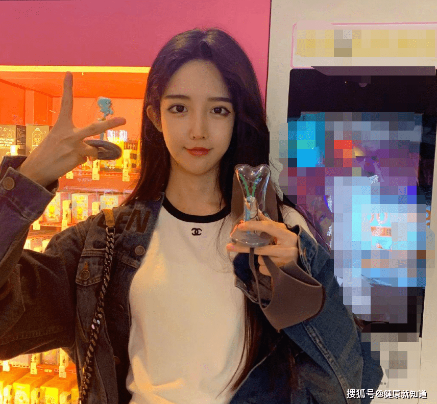 原创abbily转性成功网红发文向粉丝报喜轰炸热搜