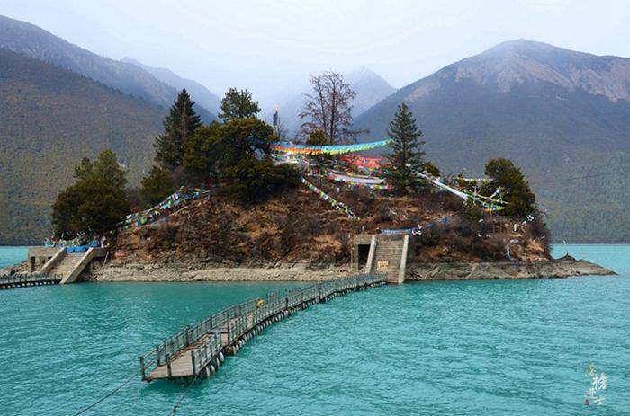 西藏最值得推荐的六条湖泊，吸引游客无数，第四个堪称“小瑞士”