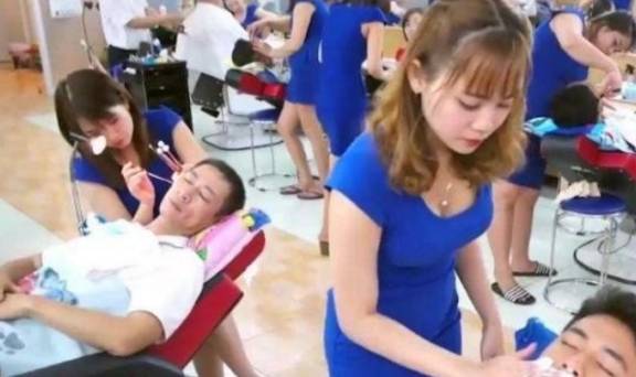 为何游客到越南旅游时，喜欢在当地剪头发，导游：人漂亮技术好！