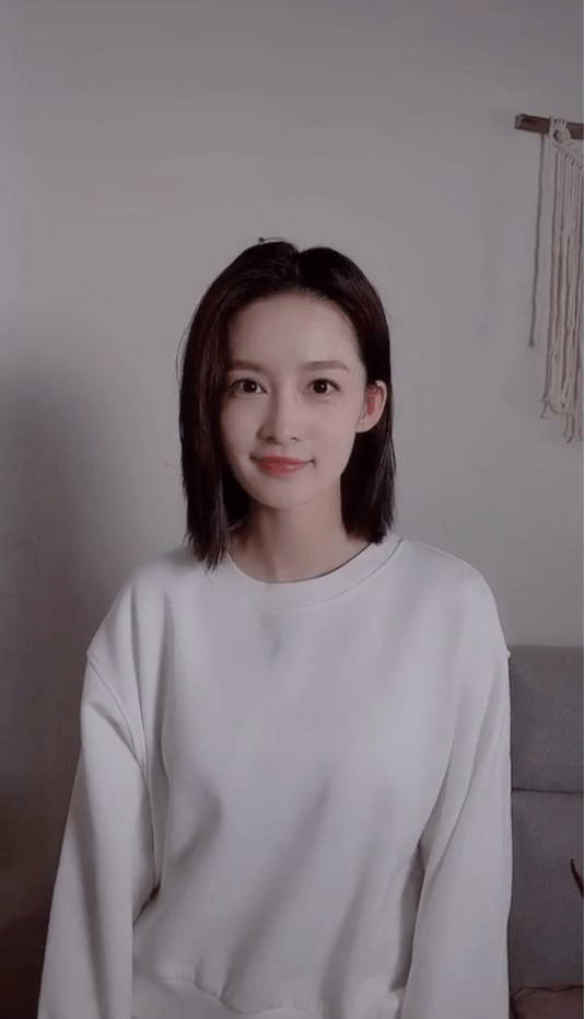 原创李沁是男人心中的梦幻女友温柔的样子让人心都化了