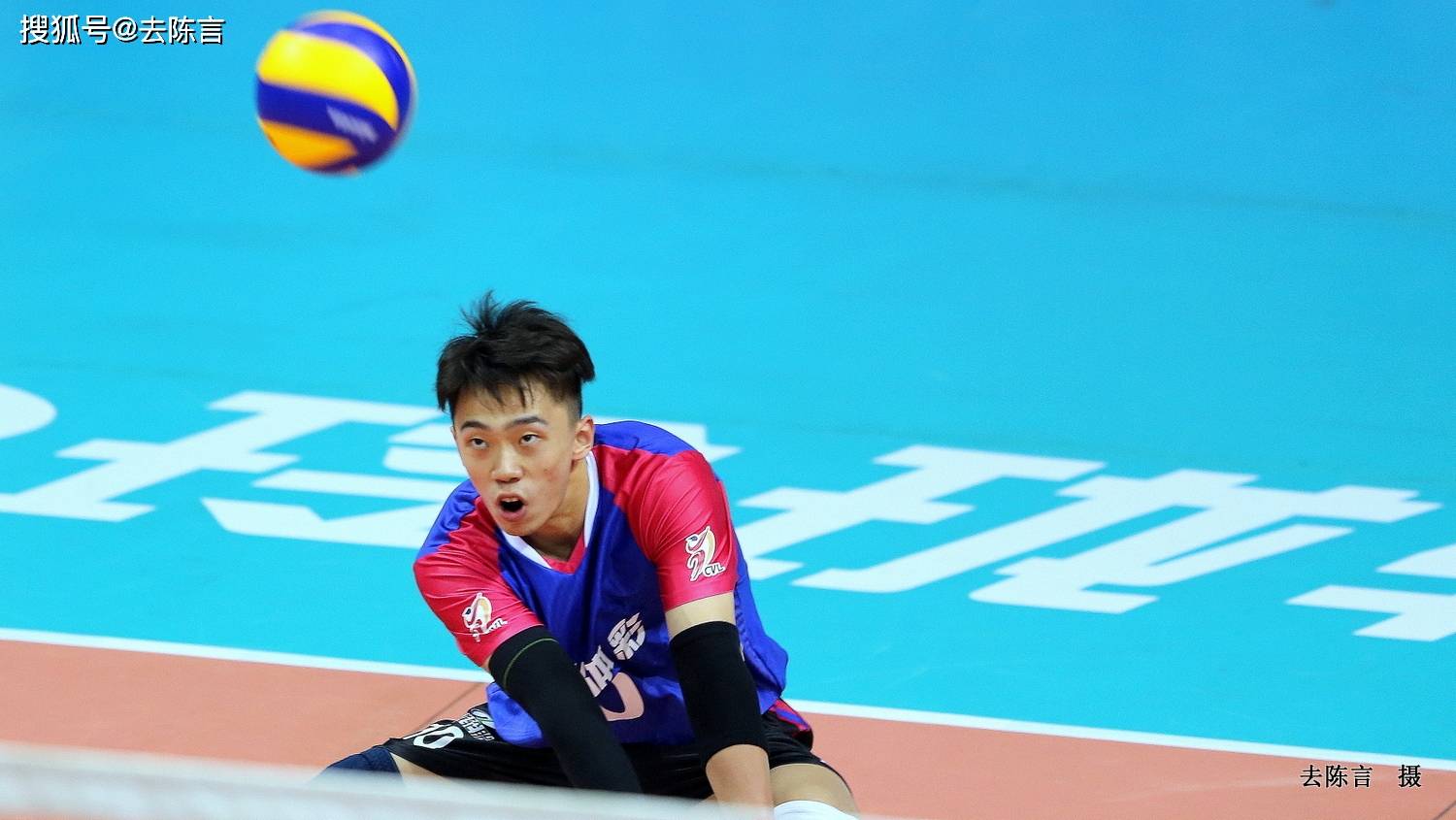浙江体彩男排杨一鸣在联赛中茁壮成长