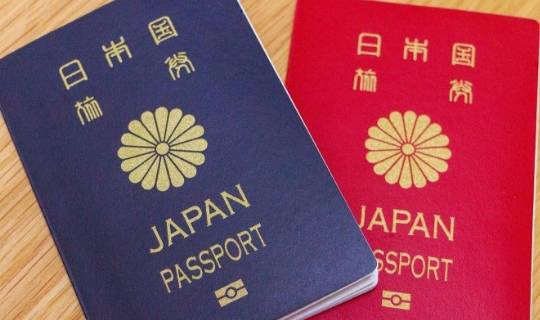 全球护照有四种颜色，蓝色最好用？看完意外了