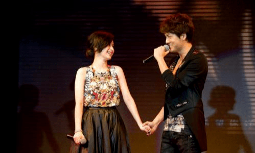 "歌王"吴克群:愚人节被开分手玩笑,曾因玩心大跟赌王千金分手_江美琪