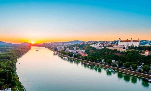 聊聊东欧之多瑙河上的明珠：布达佩斯-此生必去