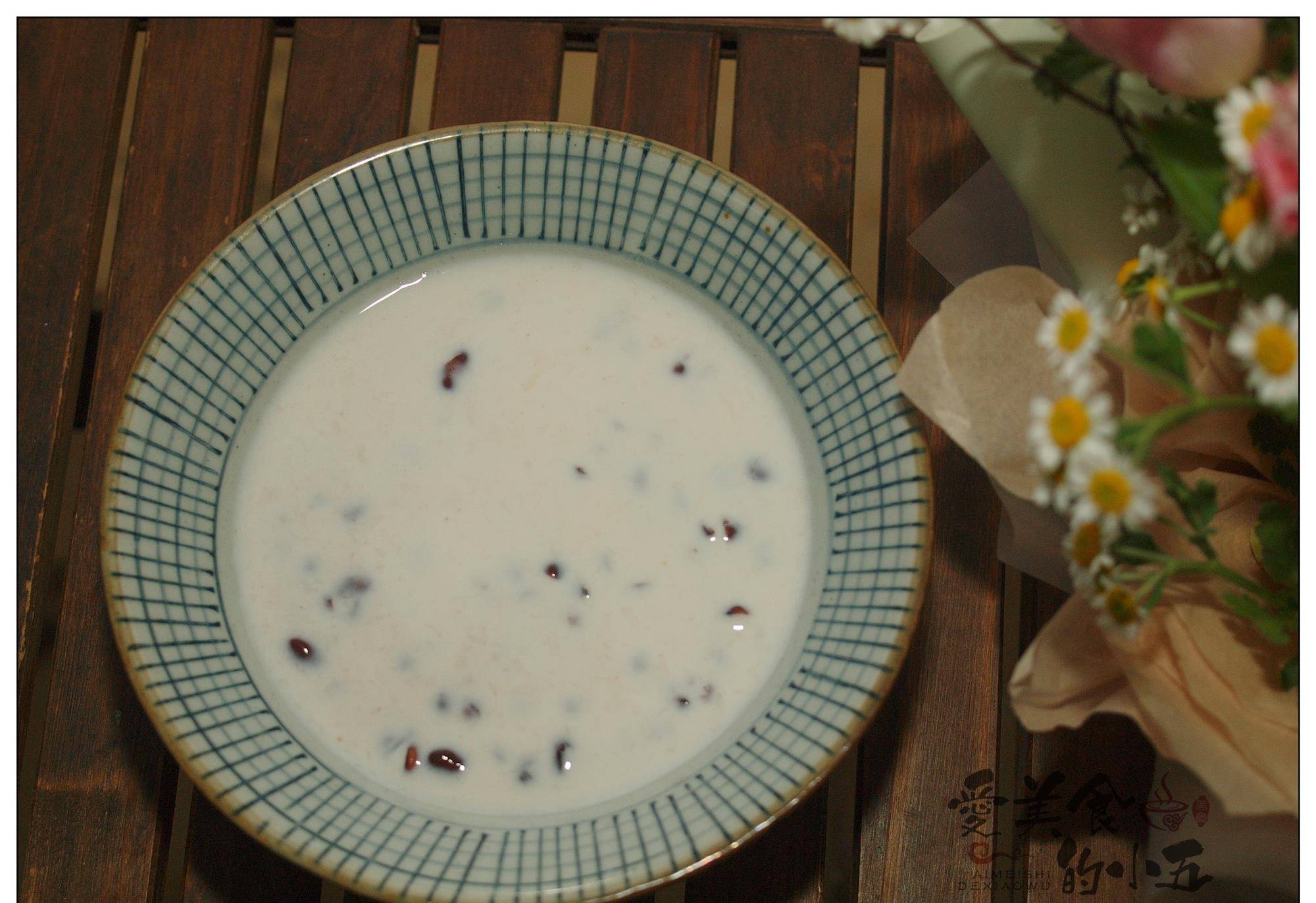 如何用最简单的方法做出又浓又香的红豆牛奶糖水