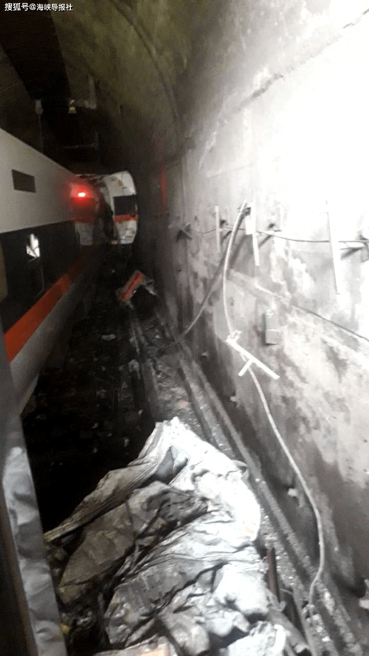 工程车坠坡砸火车 台铁太鲁阁列车在花莲出轨卡隧道 伤亡不明 于崇德