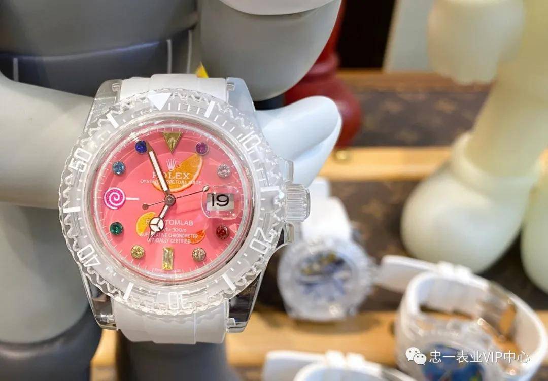 忠一表业67kz劳力士之phantomlab改装透明水鬼让这个夏季充满活力