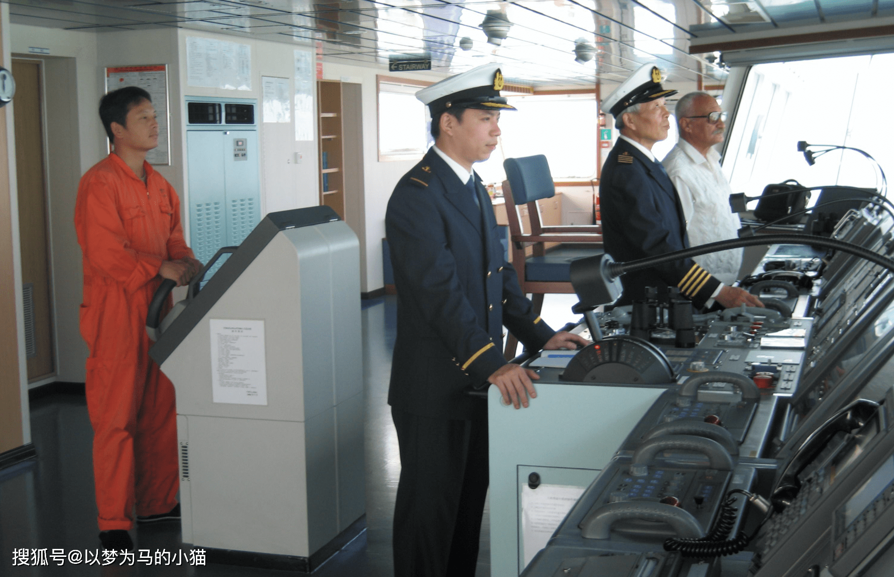 理科女生不建议报考的6类专业 找工作不容易 男生就业更吃香 因为