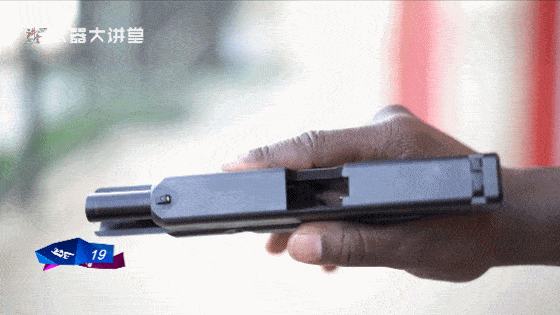 5e8f6fc3580c49a29b7428700ec8e2ae.gif