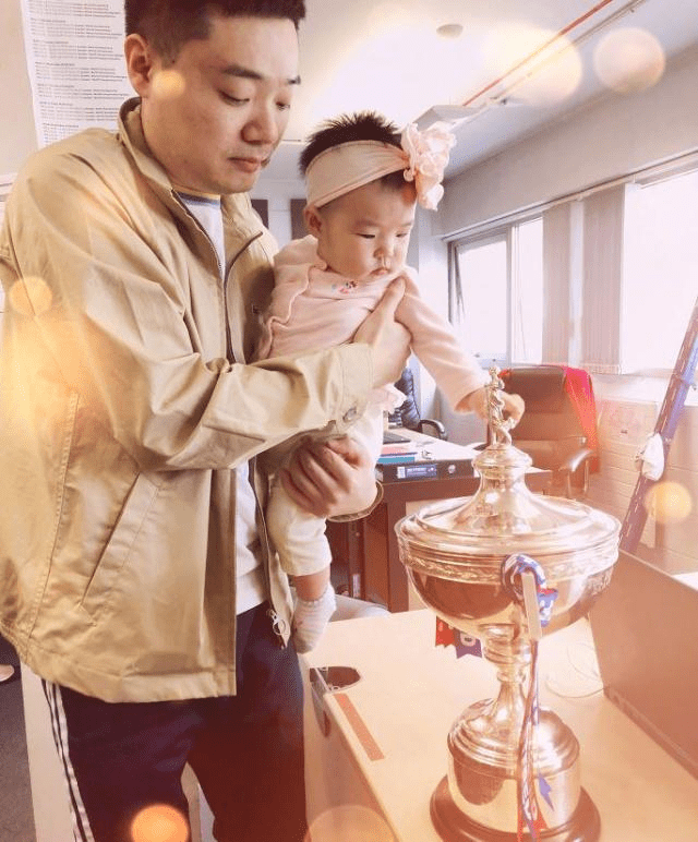 2018年的8月8日,正是北京奥运会开幕10周年的时间,这天张元元为丁俊晖