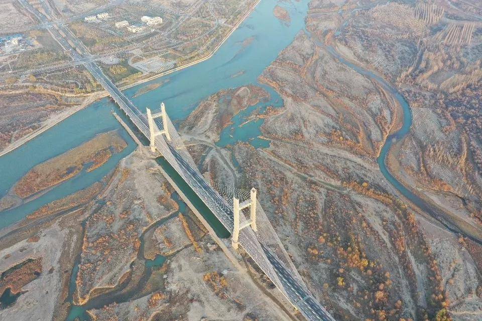 图组:伊犁河大桥