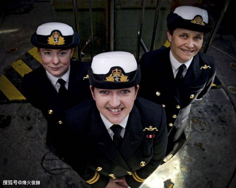 人有三急:潜艇里怎么上厕所?曾有水兵为抢厕所而扫射