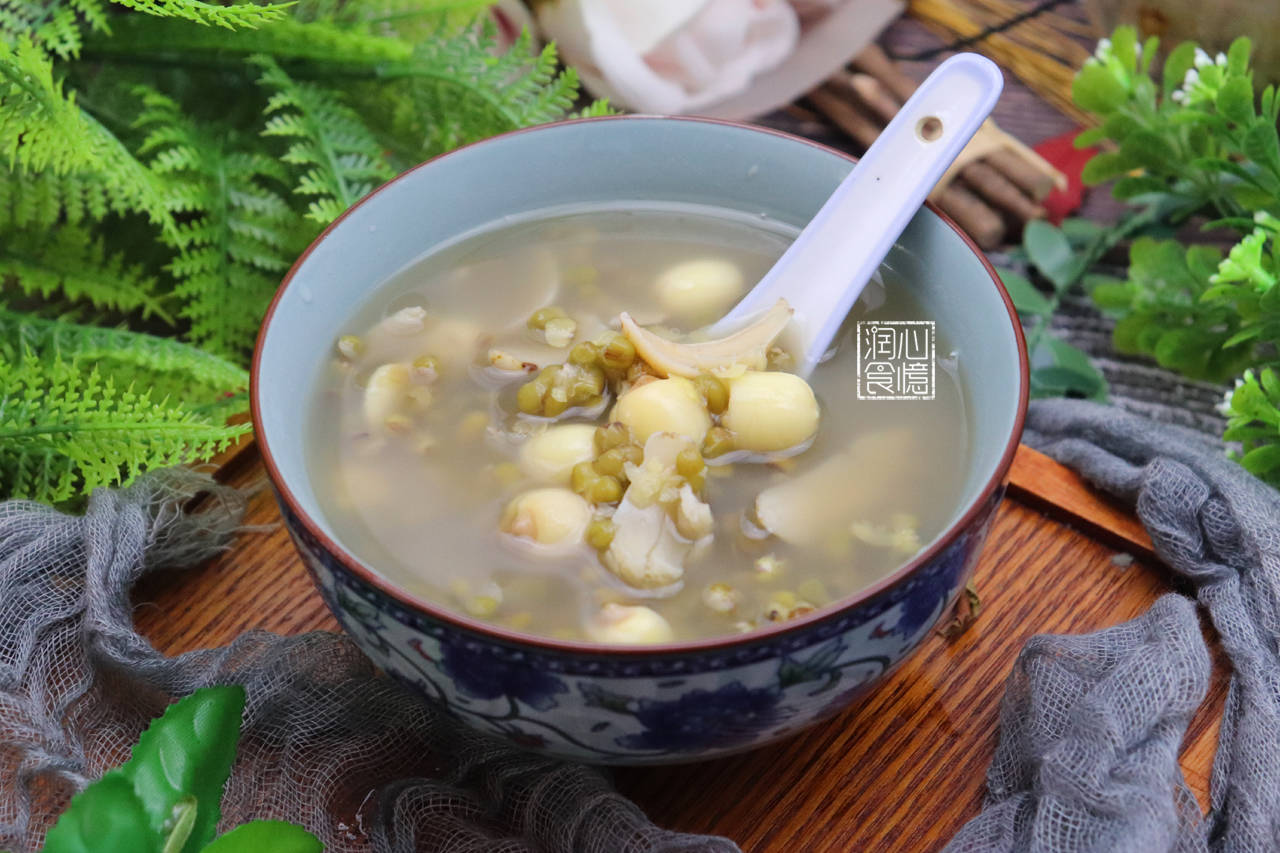 绿豆加什么熬解暑汤比较好 e1b8e4ae4db446f08d5b3e668c135fc8.jpeg