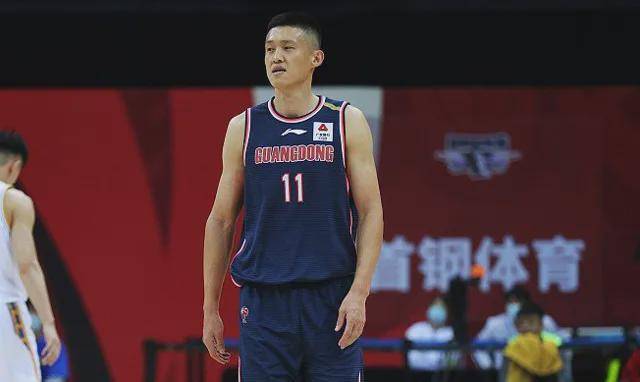 朱芳雨神操作有效果,广东队三连冠很有戏了_汤普森