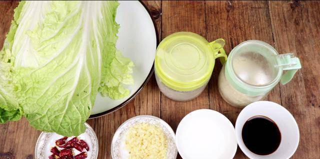 酸辣白菜帮家常做法详细过程 5b14af8b79a04f7dbacc26da810815ba.jpeg