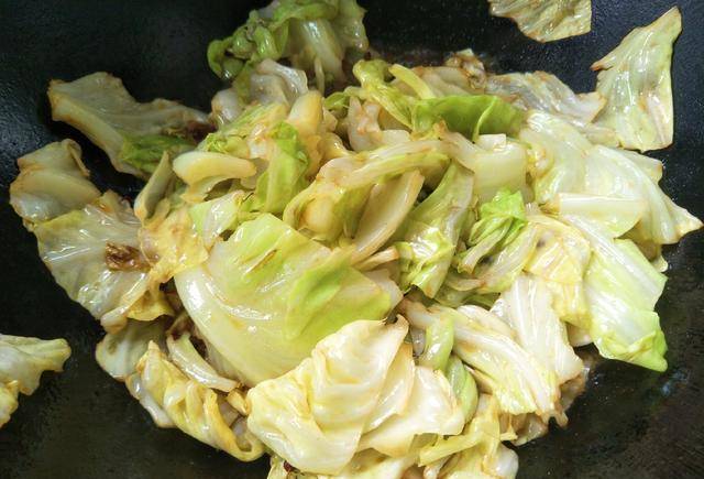 哈密瓜怎么切好吃简单做法 1cf51400fb2046fab3842b4f8577526b.jpeg