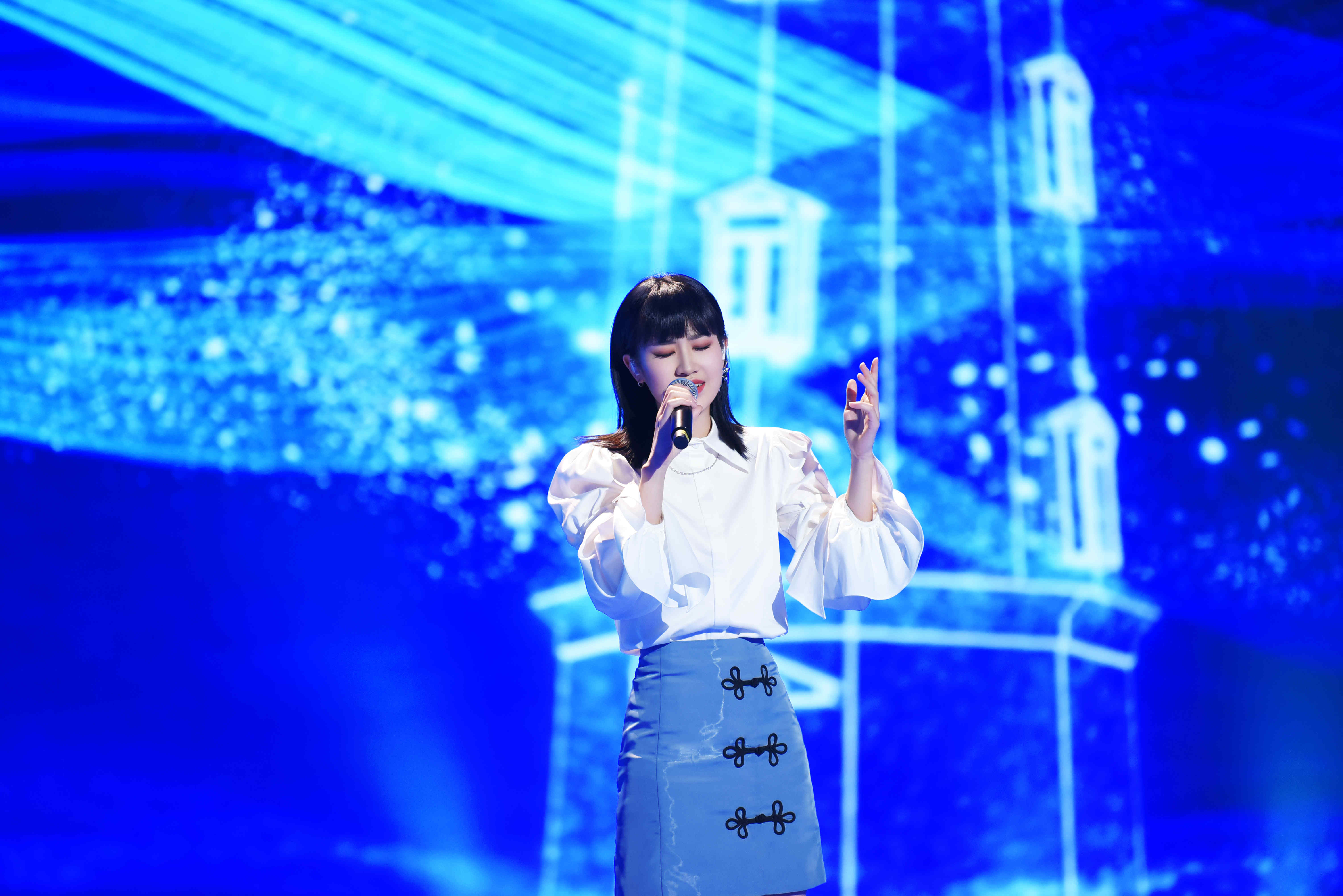 华彩少年钟颖灯塔惊艳全场坚守信念为梦想发声