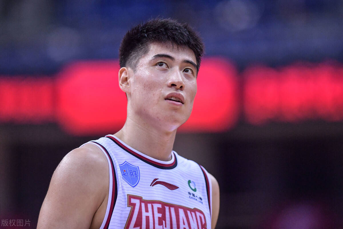 吴前陆文博重伤!赵睿,威姆斯,任骏飞违体,广东球风战胜浙江