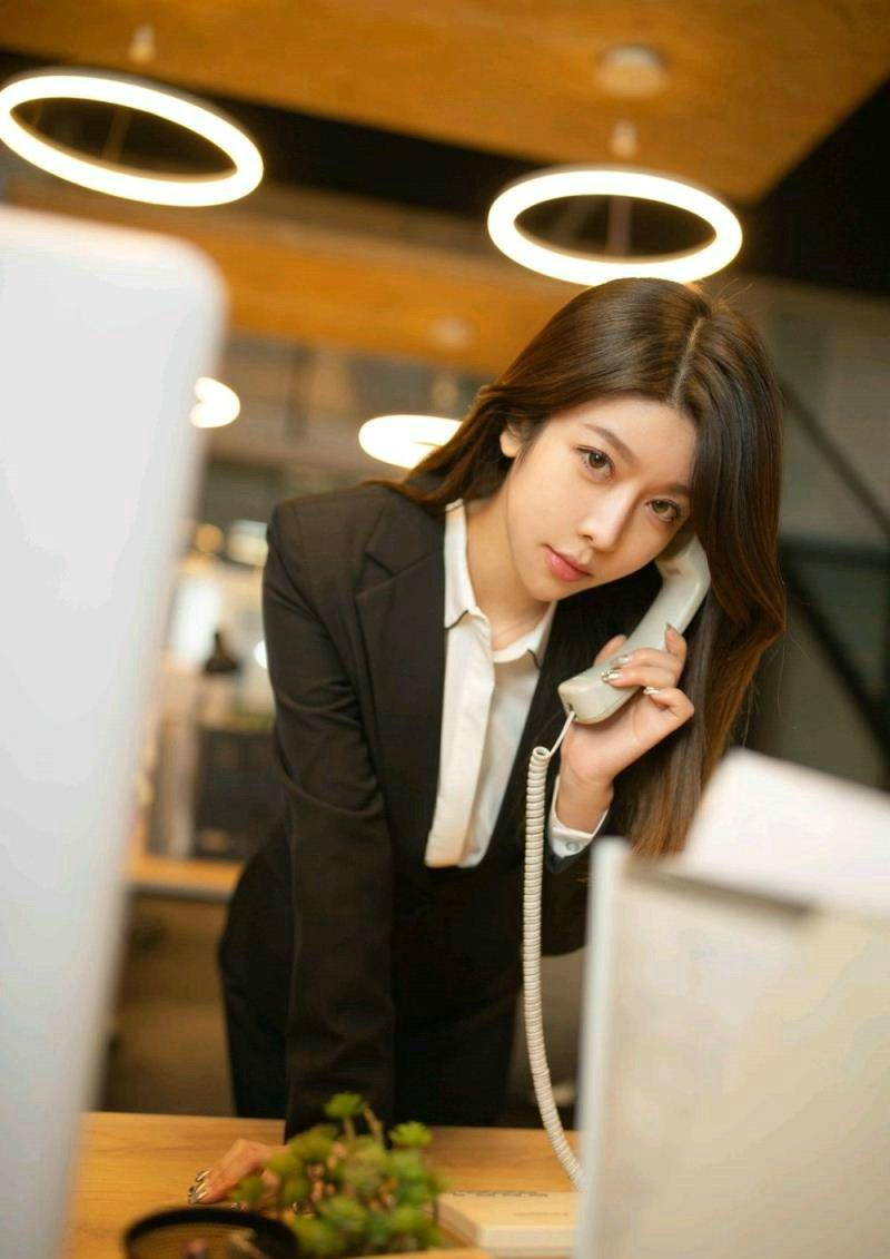 怎么变得知性美 e841b03d8ddd454ba7beff1254d39488.jpeg