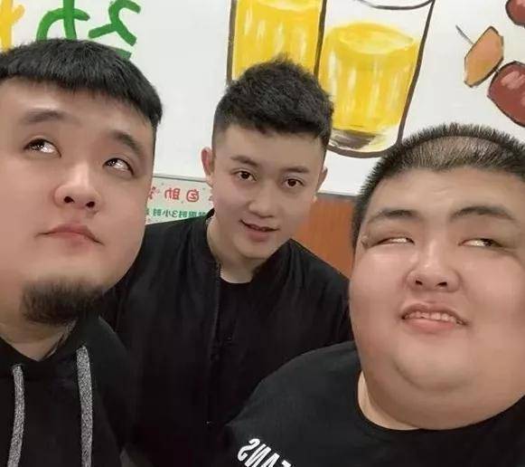 泡泡龙去世后红雨被骂惨至今没有回应网友都担心起了大蒜涛