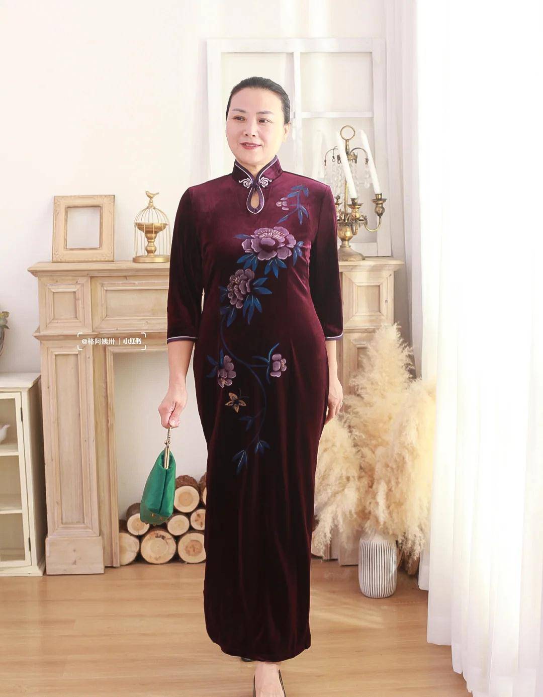 适合穿旗袍的中年女人,身材符合这3个"特征"!瘦真的不在其中