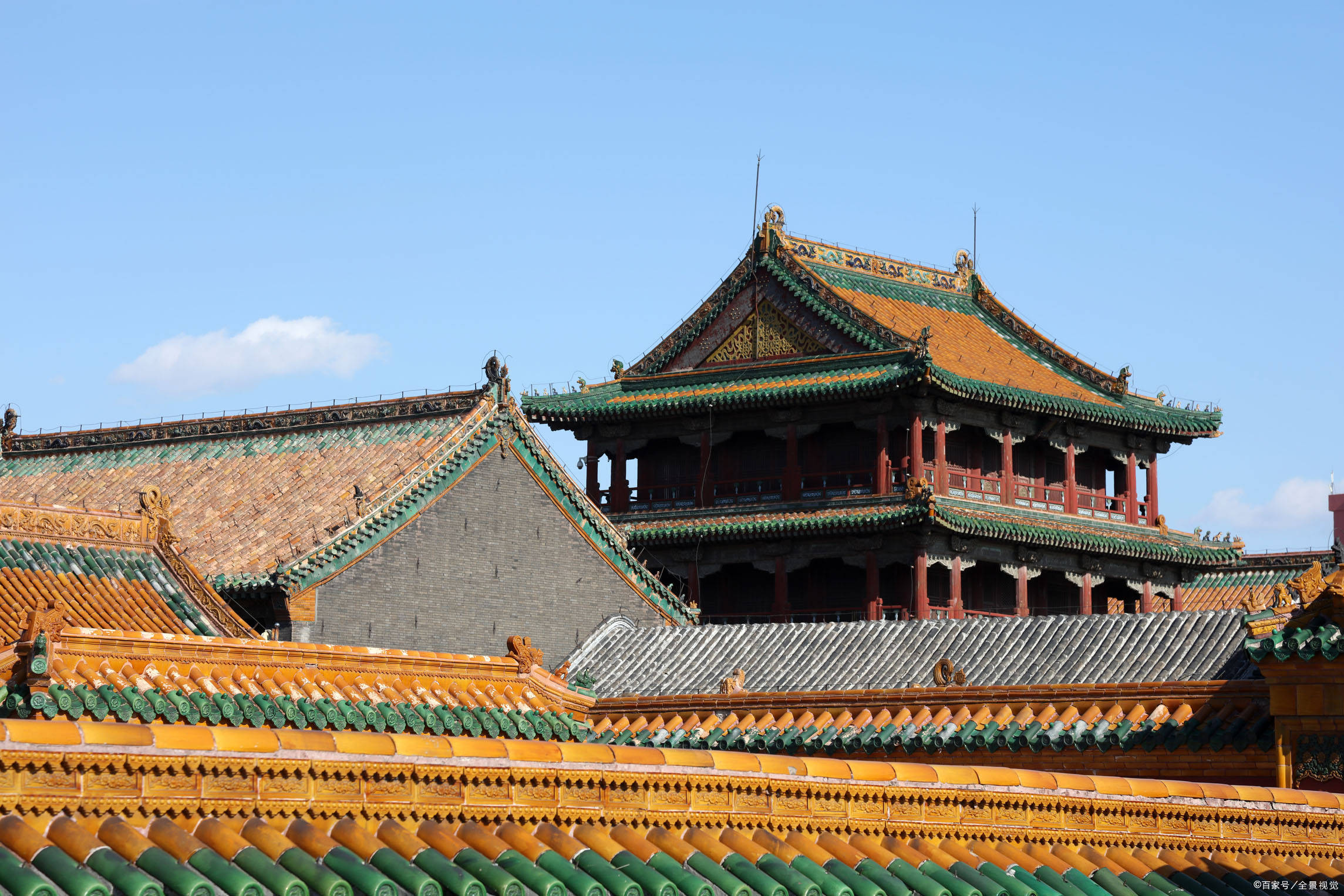 清王朝的发祥地,沈阳境内旅游资源极其丰富,众多名胜古迹分布在全城