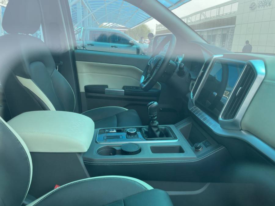 原创 全面乘用化,对决长城炮,中兴g9皮卡首发亮相