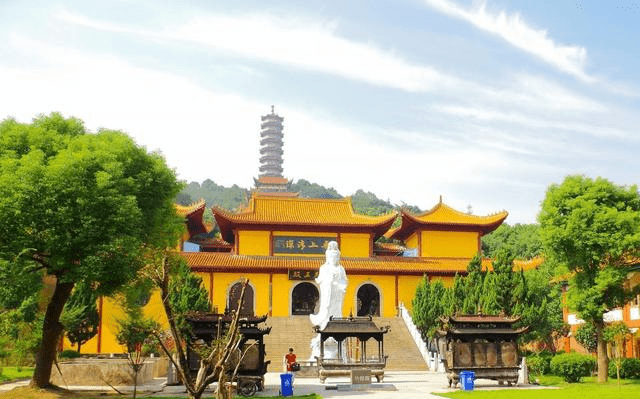 湖南岳阳一座有着悠久历史的寺院，是AAAA级景区