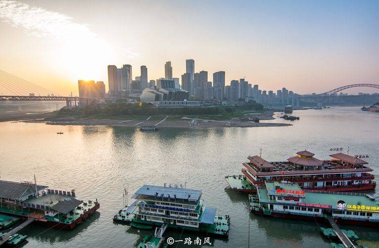 中国第五城，实力直逼北上广深，旅游热度超过所有一线城市