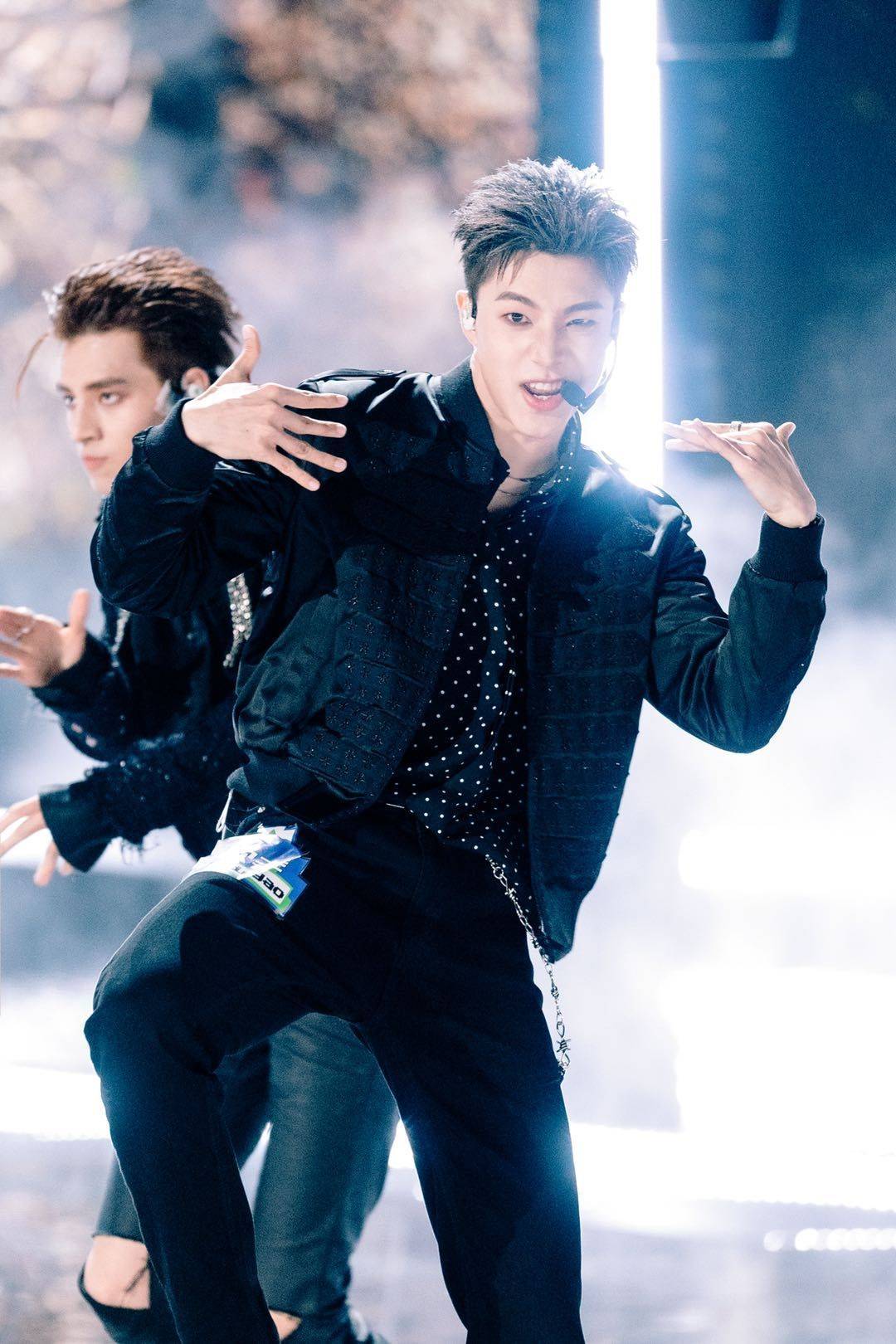 创造营三公,张欣尧孟美岐舞台互动好撩,你希望谁出道呢?