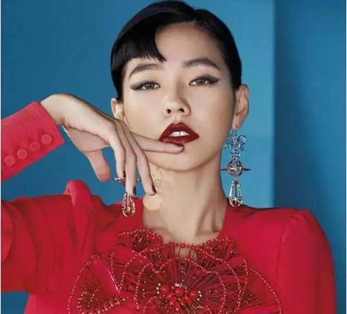 干净利落的短发女明星 20defe89dd774076a7991ef1bc7b4ae8.jpeg