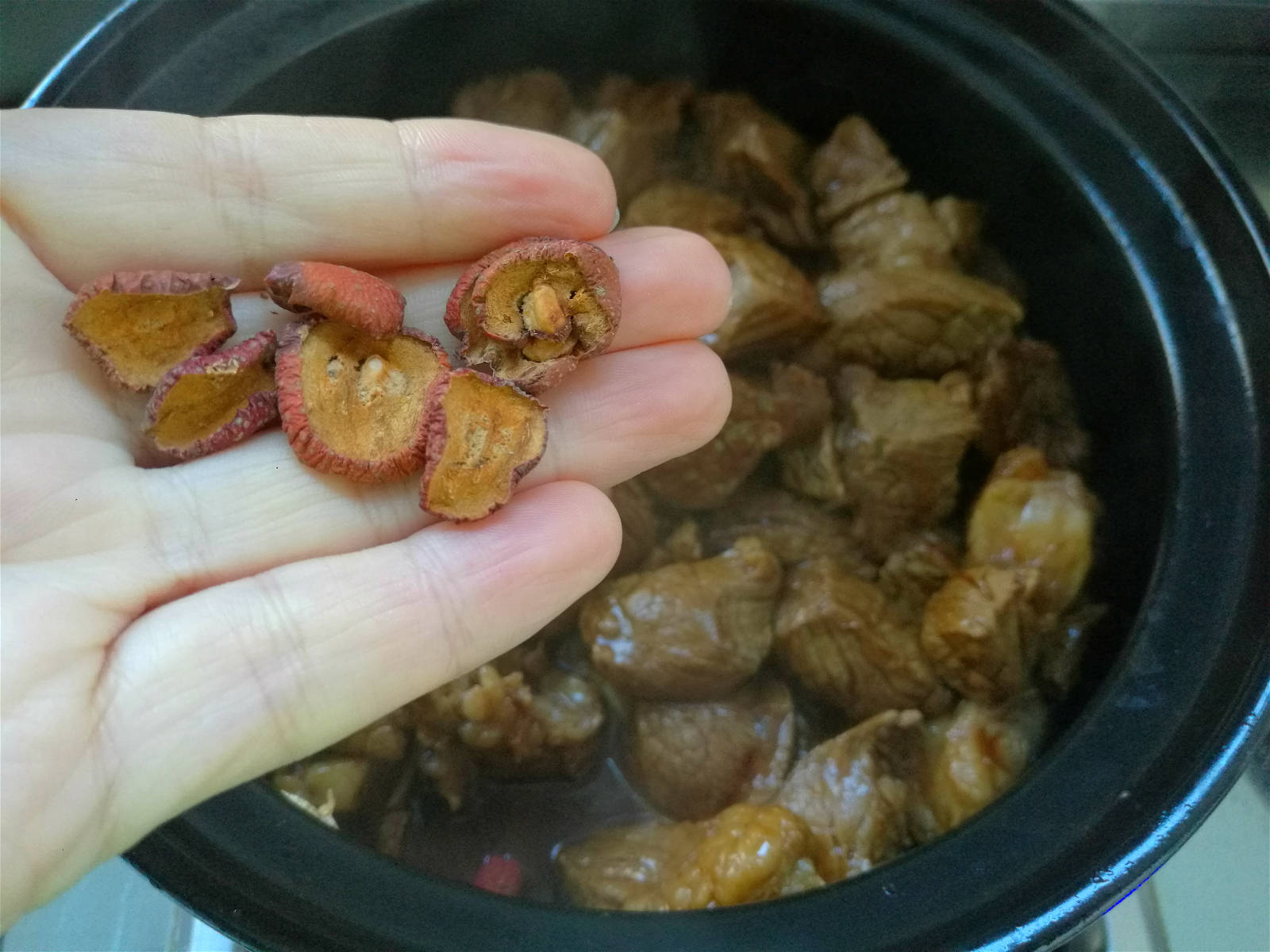 什么炖牛肉味道比较浓郁 650e6de6672d4f2cb626db982f840d90.jpeg