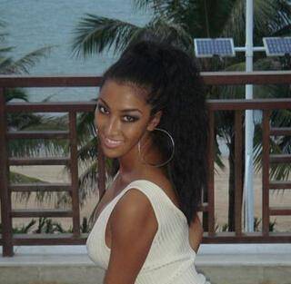 中国女歌手爱上姚明黑人队友,同居后被家暴至肛裂,至今无人敢娶_手机